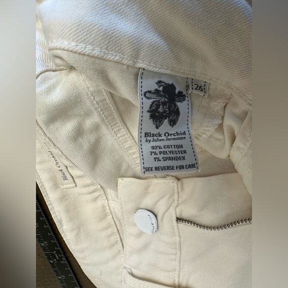 Black orchid cream white distressed jeans size 26 by julien jarmoune - Picture 6 of 9